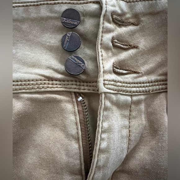 Colombian Push Up Jeans - Picture 9 of 13